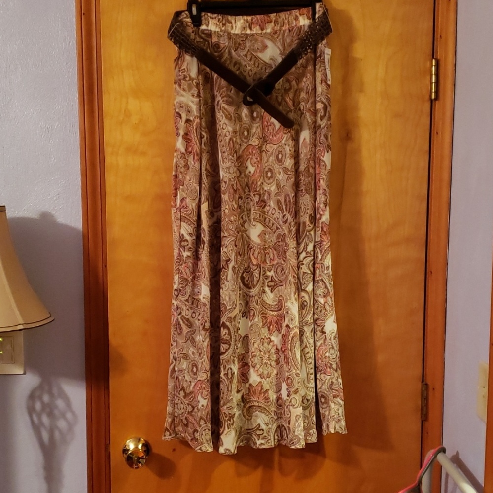 L dressbarn skirt